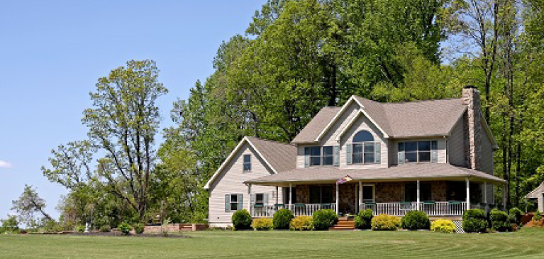 042117-landscaping-your-new-construction New home in the country