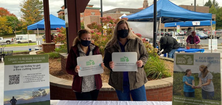 Lauren Heberling at Marquette Farmers Market