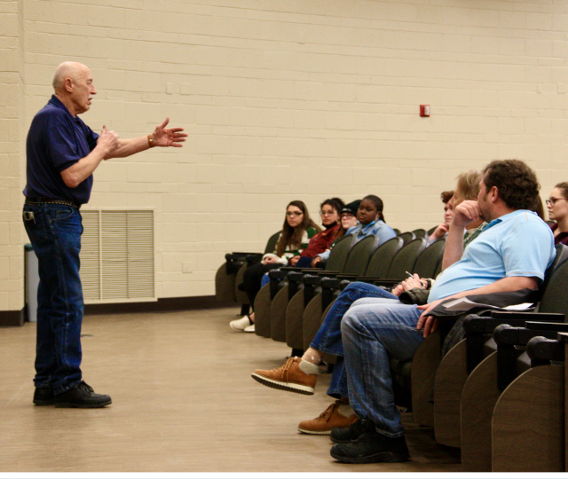 Dr. Pol speaking with MSU