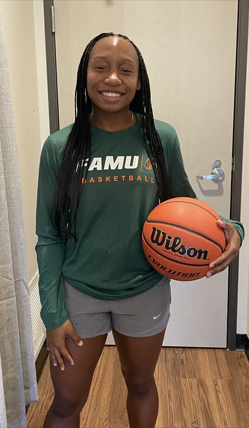 Smith and Pickard Scholarship Winner, AlexisRoberts