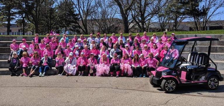 Participants at Lansing's Race for the Cure event